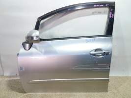 Дверь на TOYOTA BLADE AZE154 Передняя Левая СЕРЕБРО