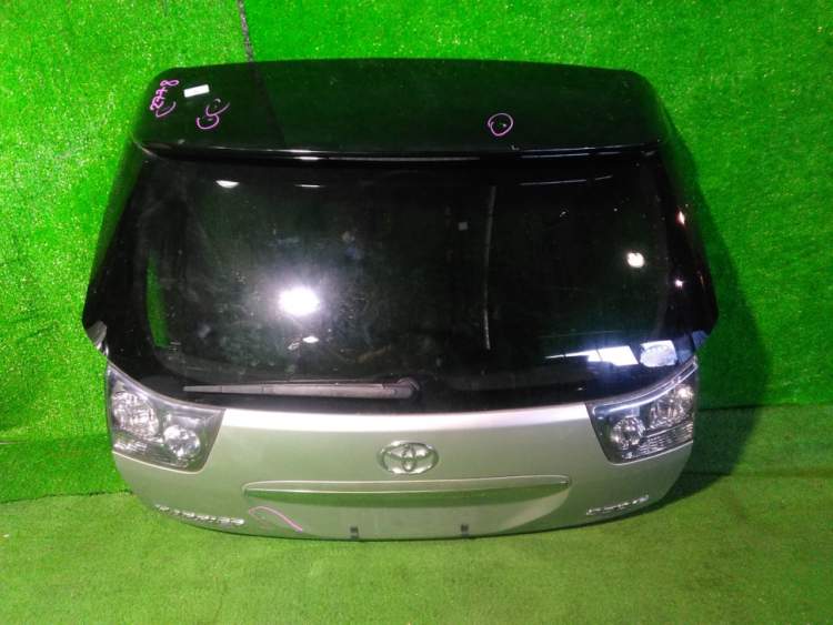 дверь пятая на TOYOTA HARRIER GSU30;GSU36;MCU35;ACU30;MCU30;MCU36;MCU31;GSU31;GSU35;ACU35;MHU38 (Тойота Харриер) СЕРЕБРИСТЫЙ