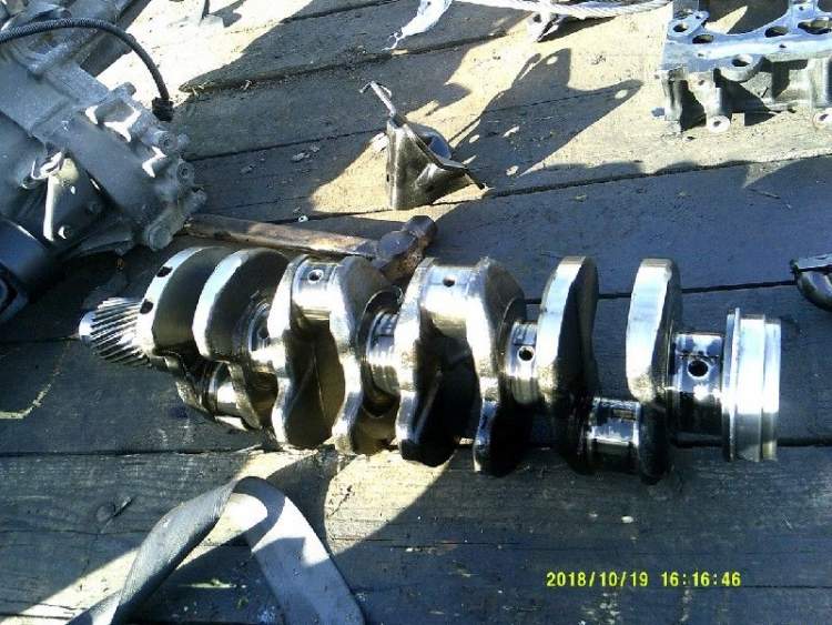 Коленвал на 4M40 Mitsubishi Pajero V26, V46  (Мицубиси Паджеро)