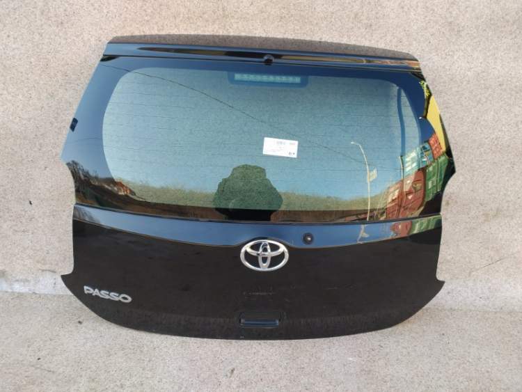 Дверь пятая на TOYOTA PASSO KGC30 ЧЕРНЫЙ
